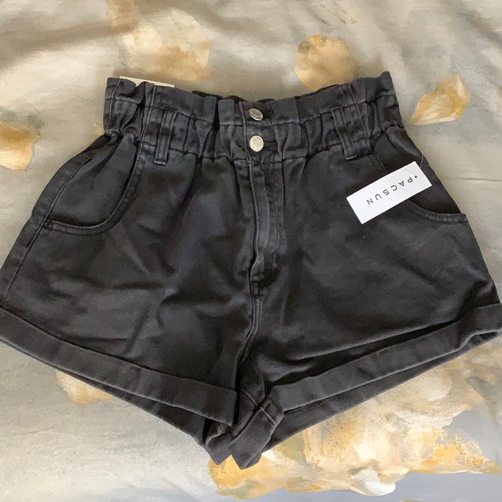 PacSun High Ride Mom Short